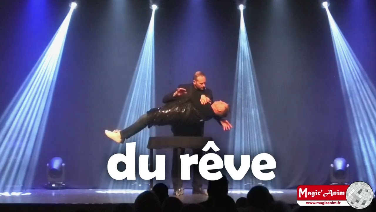 Spectacle de Noël - David Jacquet - Magic'Anim - magicien Nancy Metz Strasbourg Lunéville Lorraine