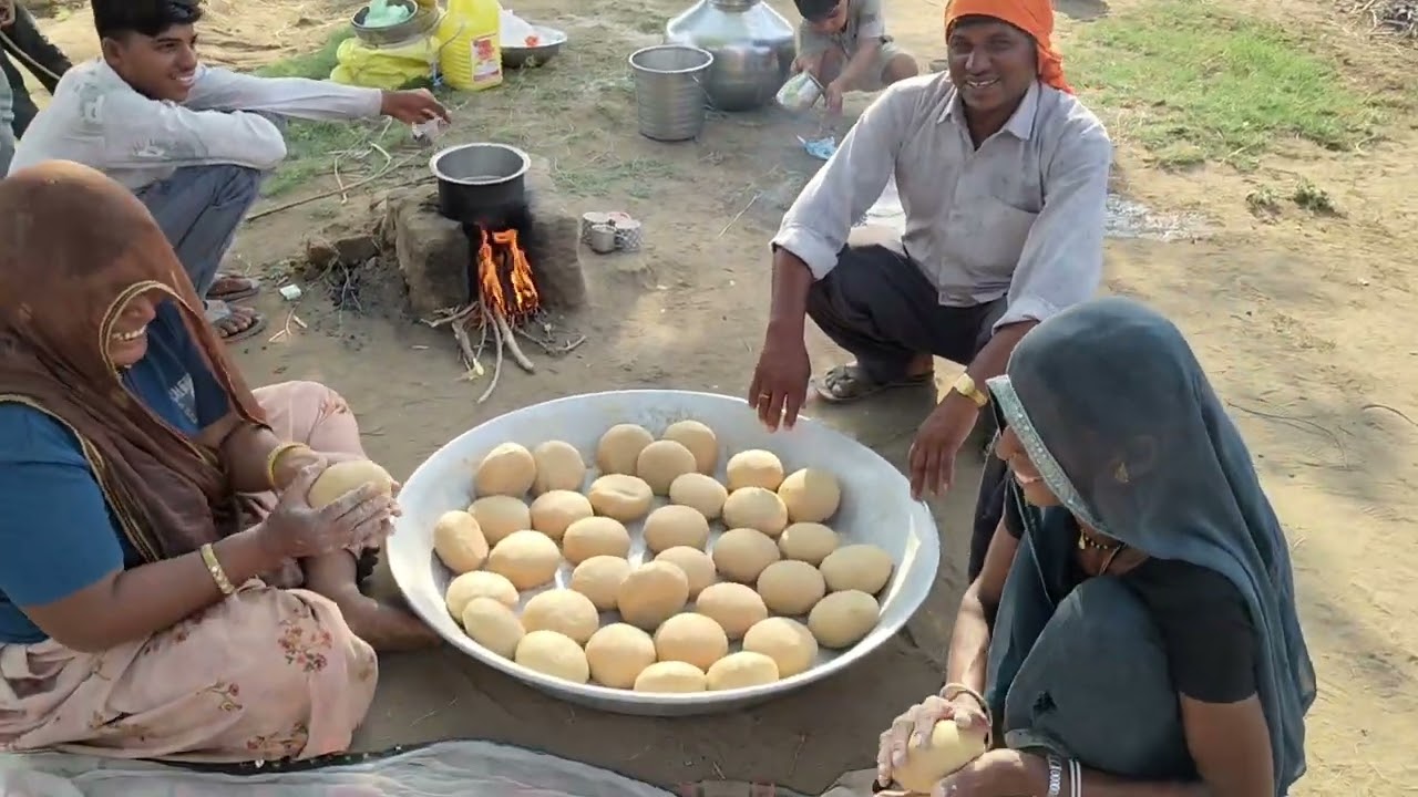 राजस्थानी दाल बाटी चूरमा