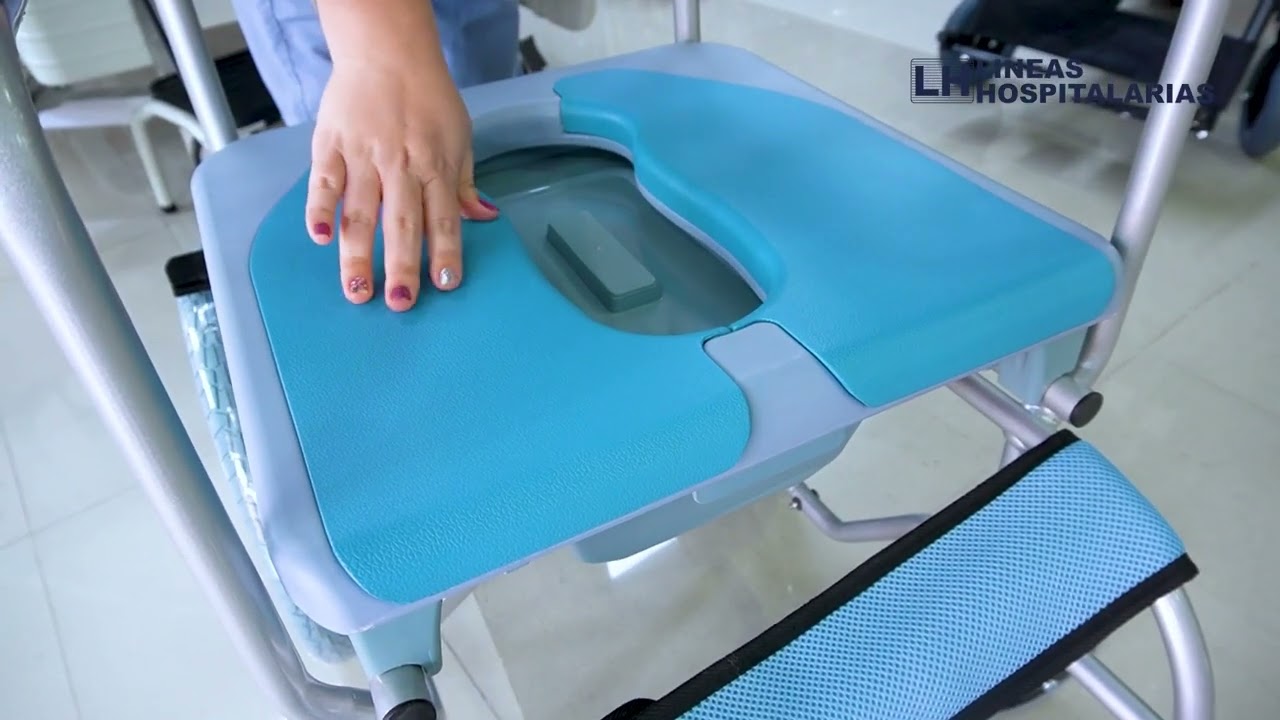 Silla de Ruedas Tipo Ducha con Ayuda Sanitaria