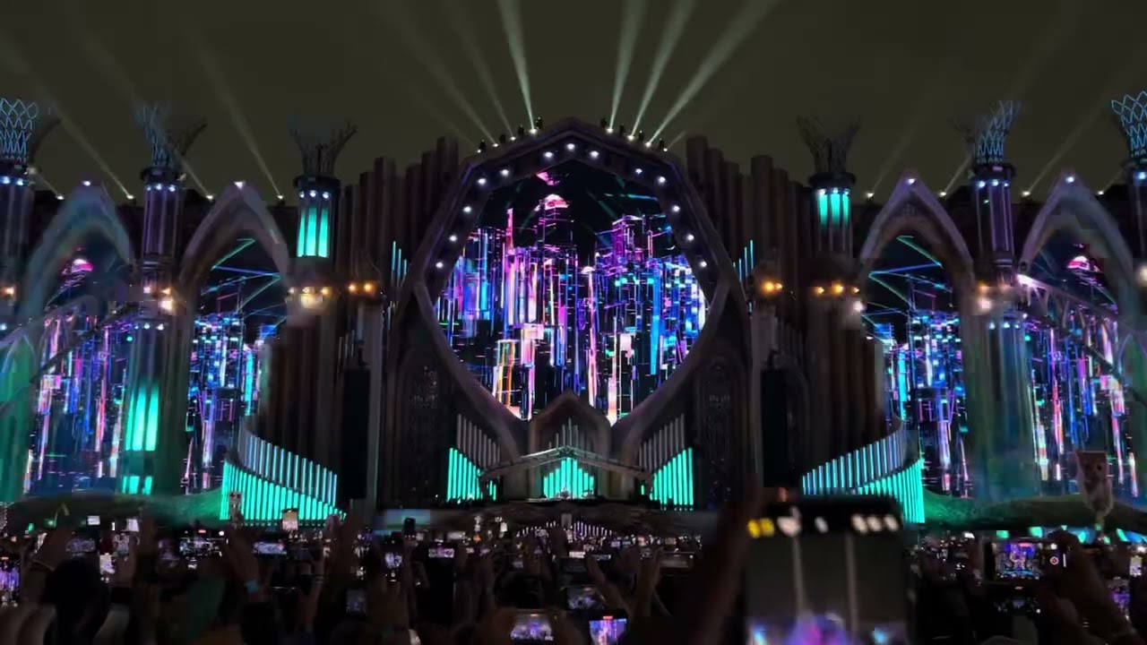 Martín Garrix EDC 2025