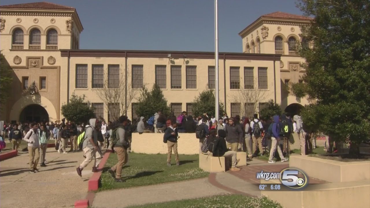 Murphy High students walk out of class
