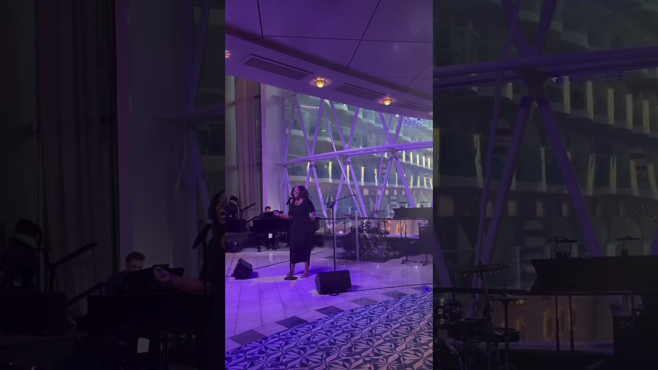 Easy on Me - Adele (Royal Caribbean Harmony of the Seas Cabaret 2025)