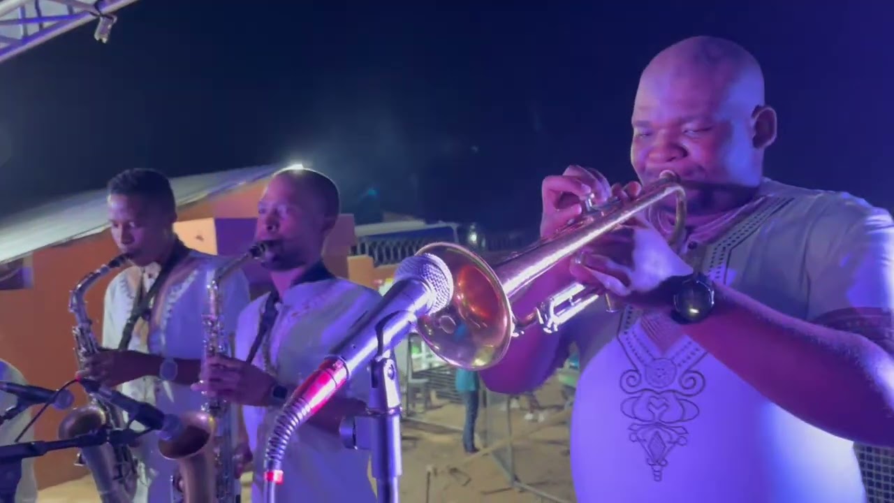 SOUL BROTHERS LIVE IN MPUMALANGA (Ezingasoze zabuna) Title: Angiphili Neze…