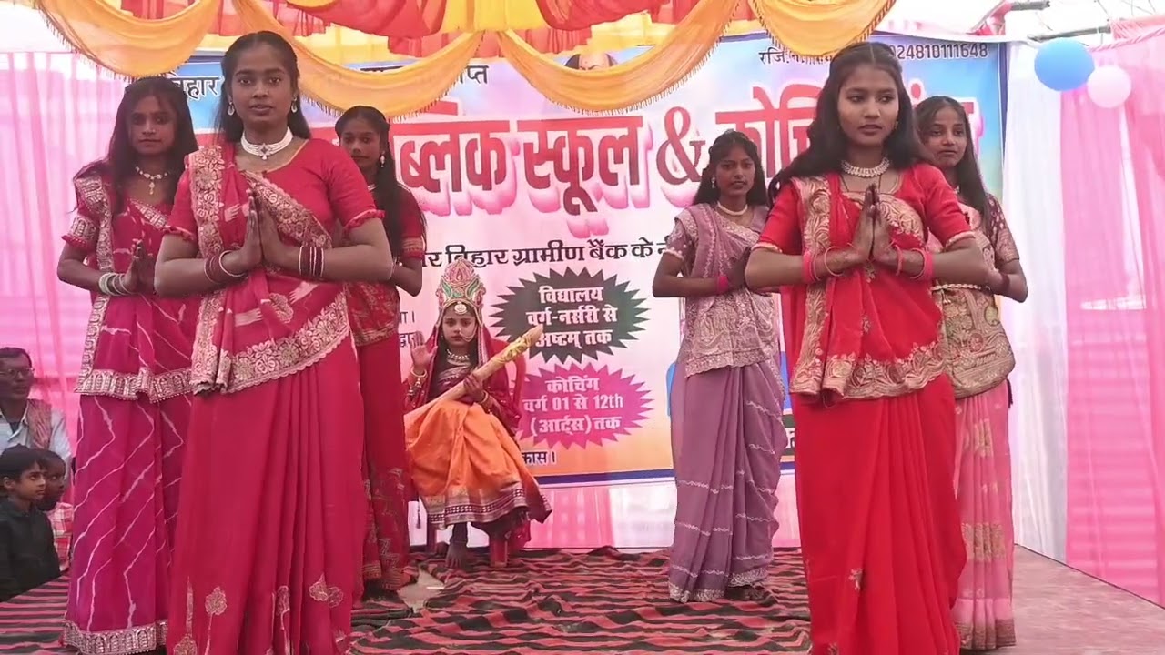 Saraswati Ji ke roop dharan karke sabko public mein darshaya hai #comedy 