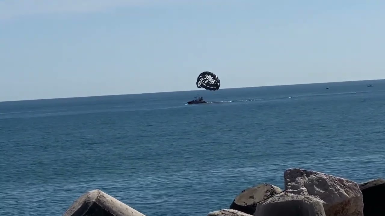 #parasailing  #paragliding #watersport #outdoor #benalmádena  #torremolinos  #enjoy #shorts
