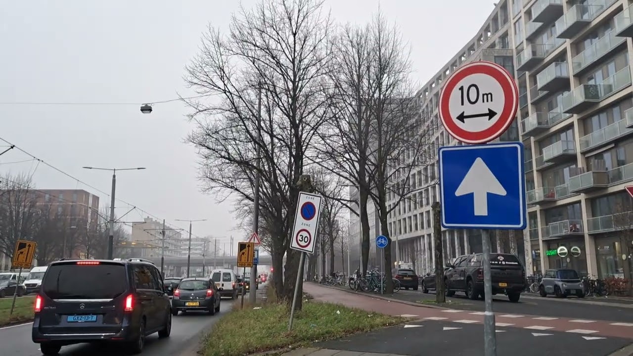 جولة معي في شوارع Amsterdam 🌧🌧❄️أمستردام🇳🇱 #vlog 