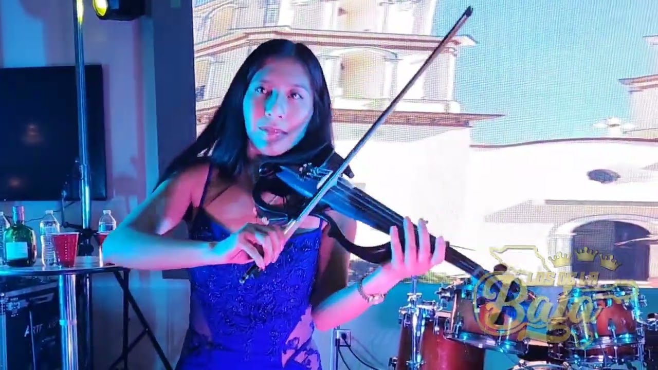 Popurri Chilenas y Zapateadas - (En Vivo) Betty y Los De La Baja