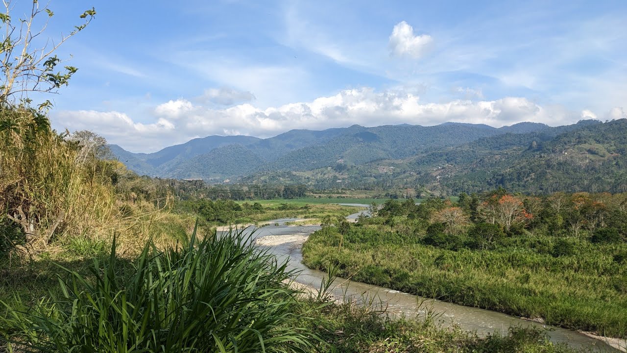 Ujarr&aacute;s, Costa Rica, Part II: The Descent of Man from Paradise