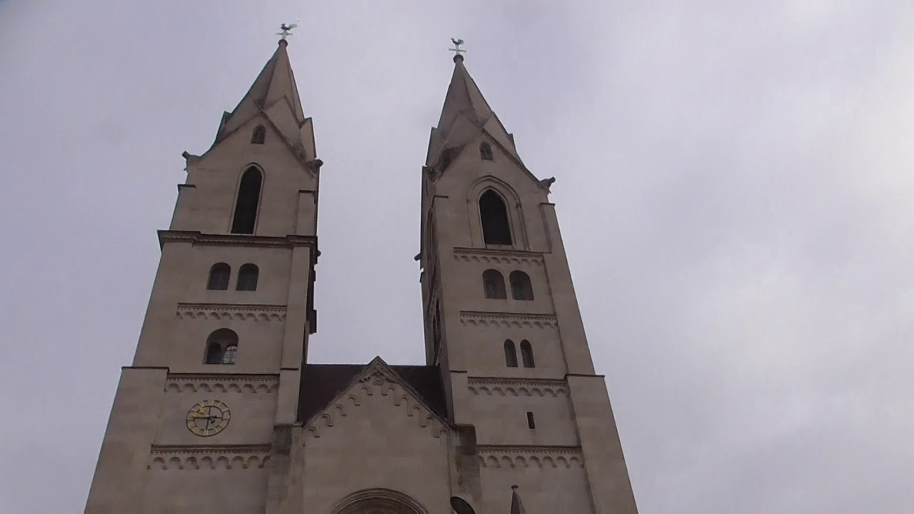 Vorläuten mit der großen Glocke des Doms zu Wiener Neustadt