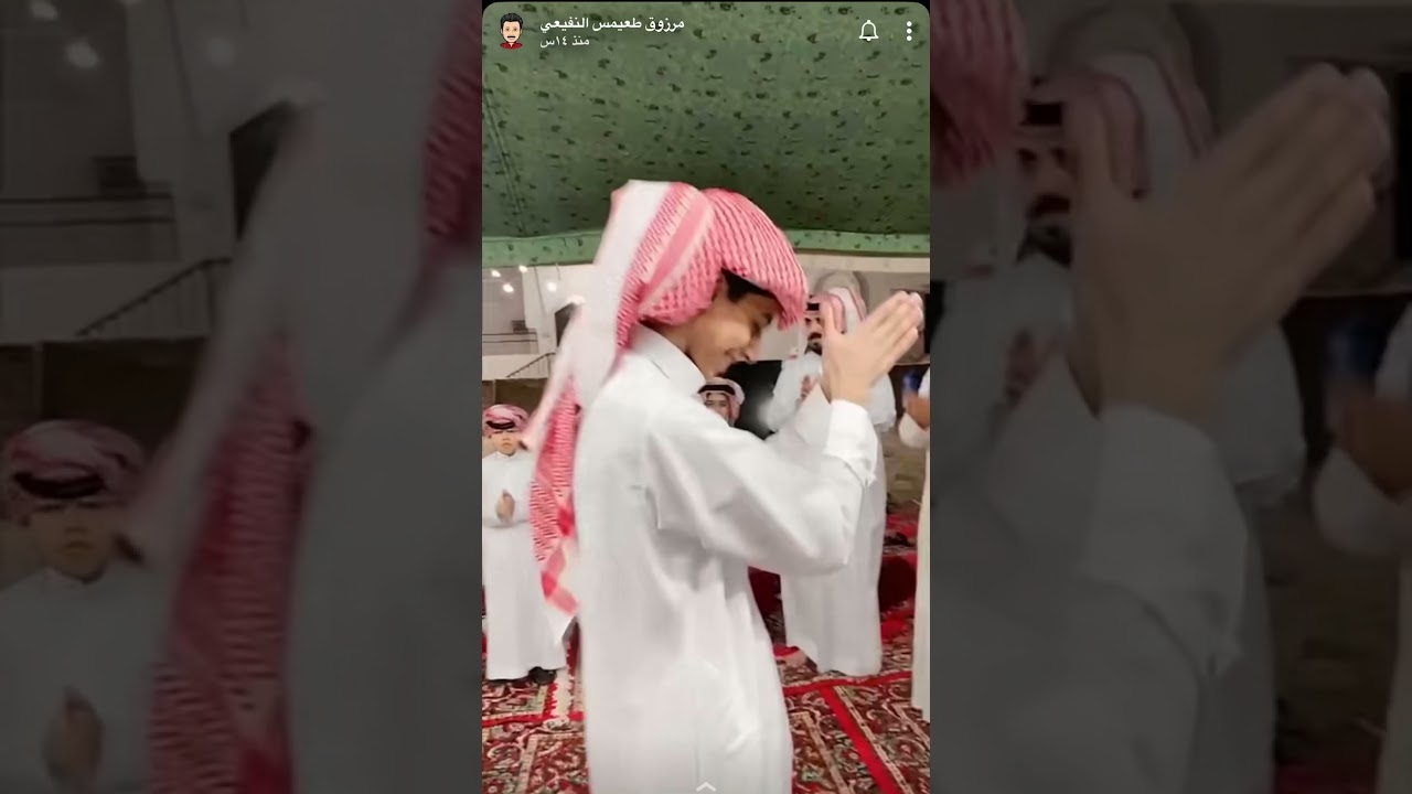 مرزوق طعيمس في عيد 1442 في صيوان ابناء عمه ذوي خزام ضحك ليلة العيد 3