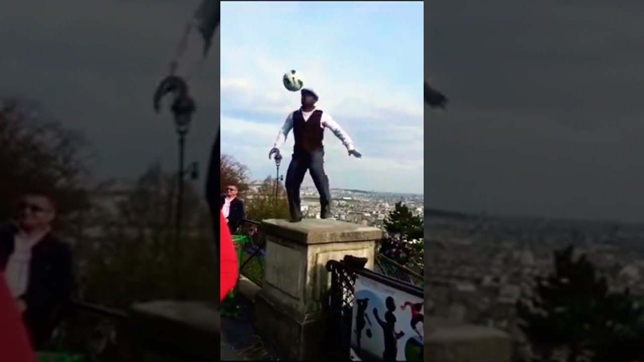 Гениальный футболист!!! #juggler #soccerplayer #equilibrium