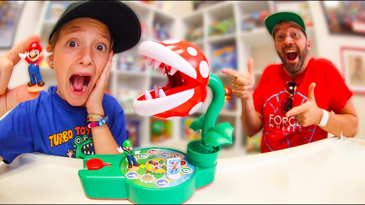 Father Vs Son PLAY PIRANHA ATTACK! / Mario & Luigi Time
