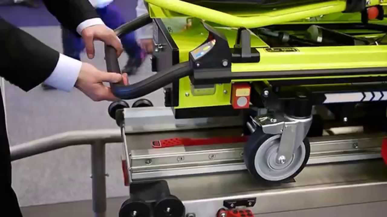 Kartsana - Démonstration du brancard électrique