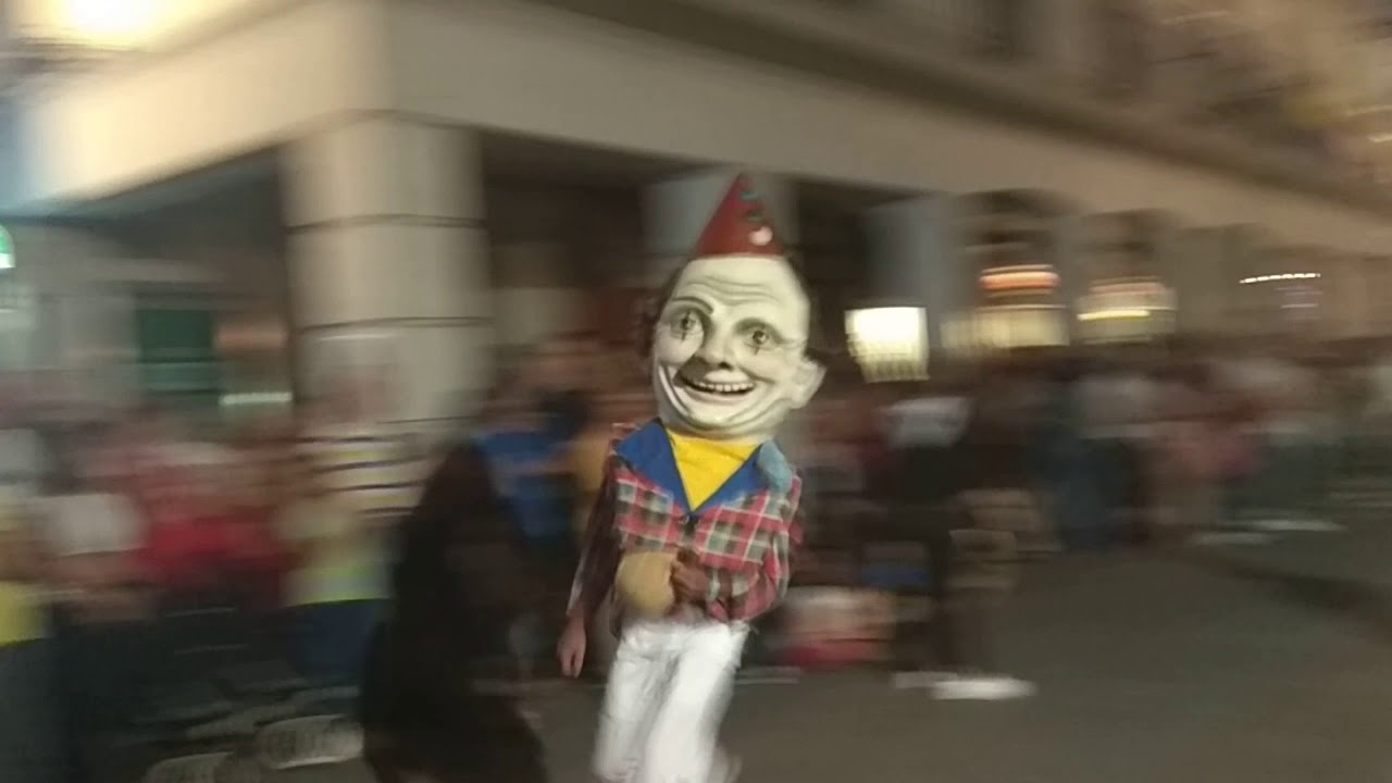 Desfile de gigantes y cabezudos en las fiestas patronales de Torrejón de ardoz 2018
