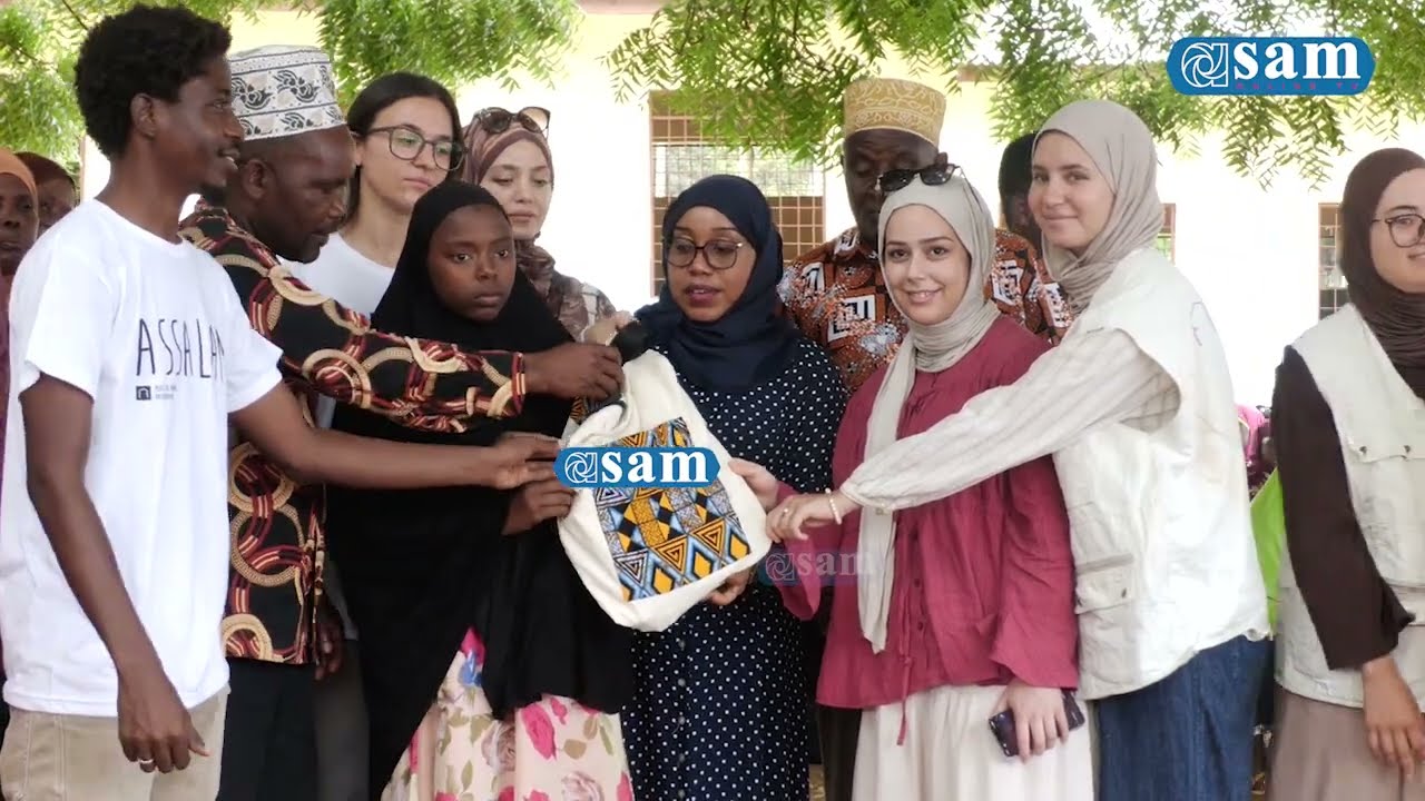 ZAIDI YA WATOTO ZAIDI YA 500 WAPATIWA MSAADA WA VIFAA VYA MASOMO - KASKAZINI UNGUJA