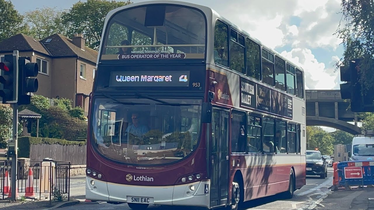 *Steep hill climb* Lothian buses 953 Gemini 2 Volvo B9TL (SN11 EAC) 