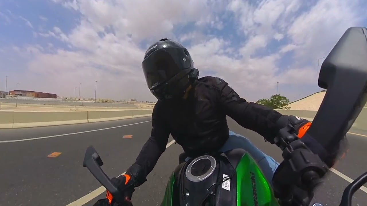 KAWASAKI Z1000 - UNBOXING / FIRST RIDE