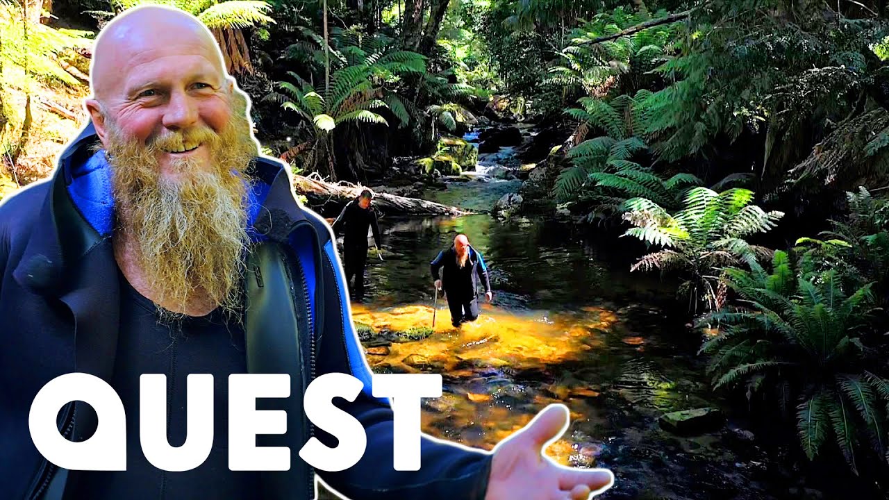 Diving For Opal In Leech Infested Waters | Outback Opal Hunters: Red Dirt Road