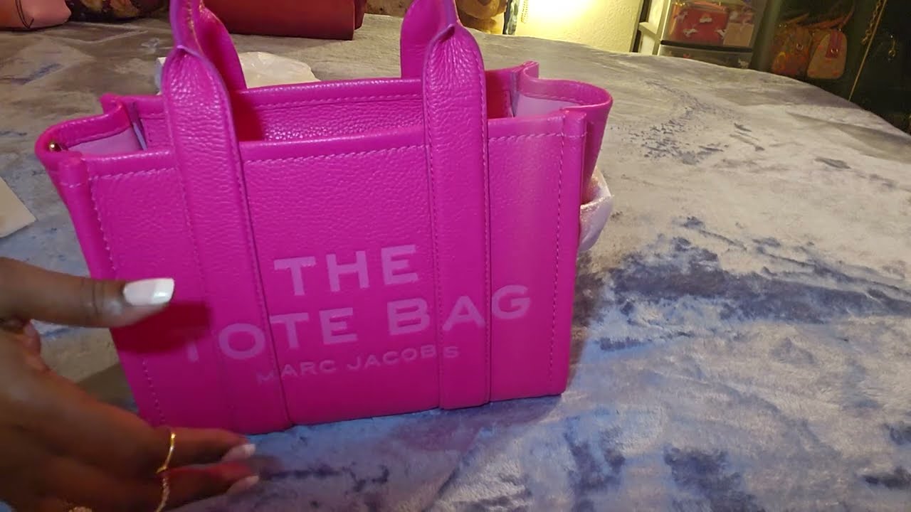 marc jacobs hot pink tote bag #unboxing #marcjacobs #bag