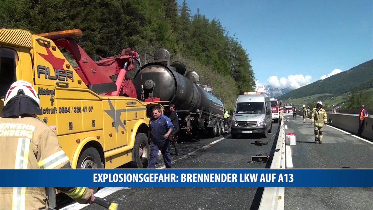 Explosionsgefahr: Brennender LKW auf A13