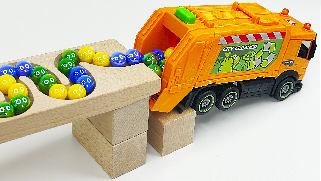 Marble Run Race ☆ HABA Slope & Retro Makita Truck, Excavator, Garbage Truck, Dump Truck, Ambulances