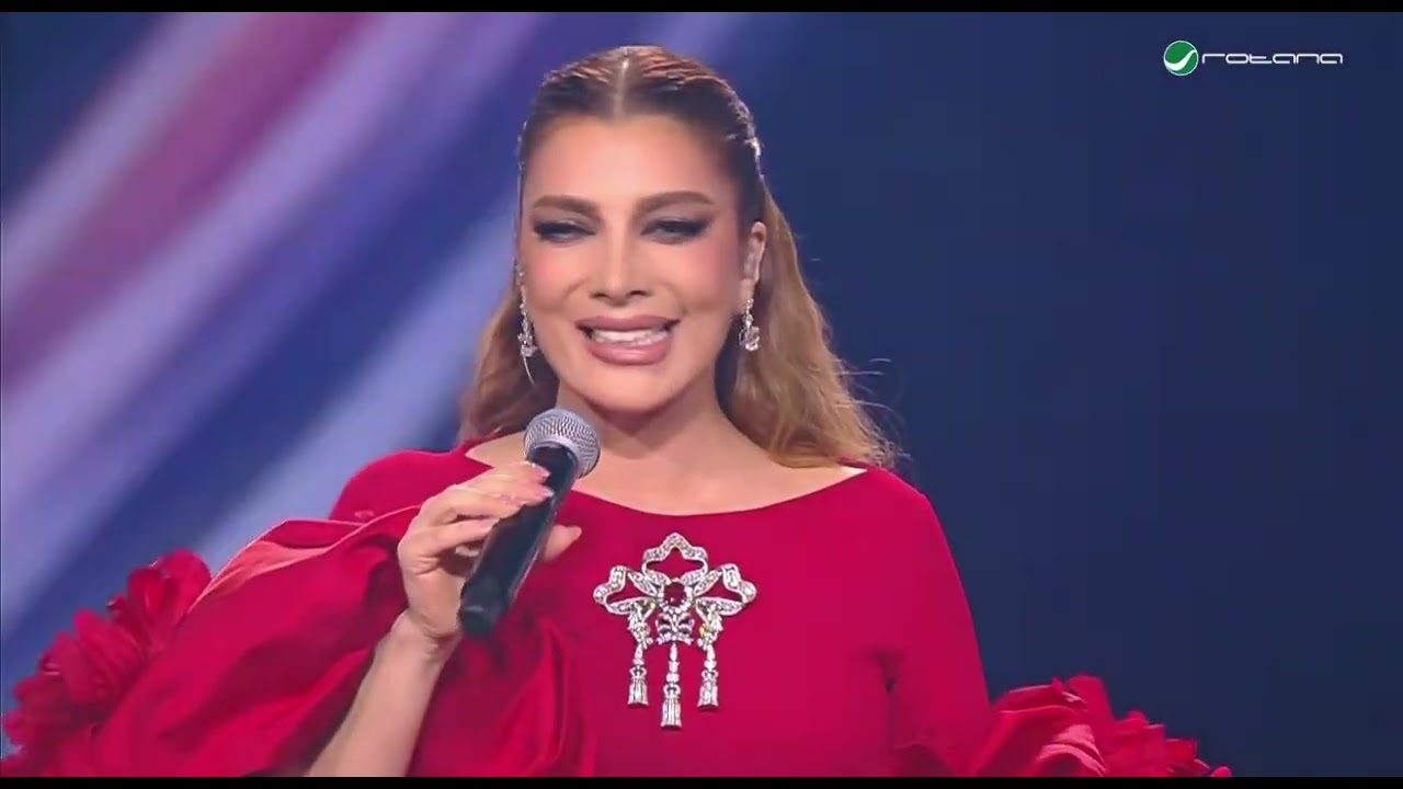 Ebru G&uuml;ndeş & Assala - Aktar | HD | Live Duet in Riyad