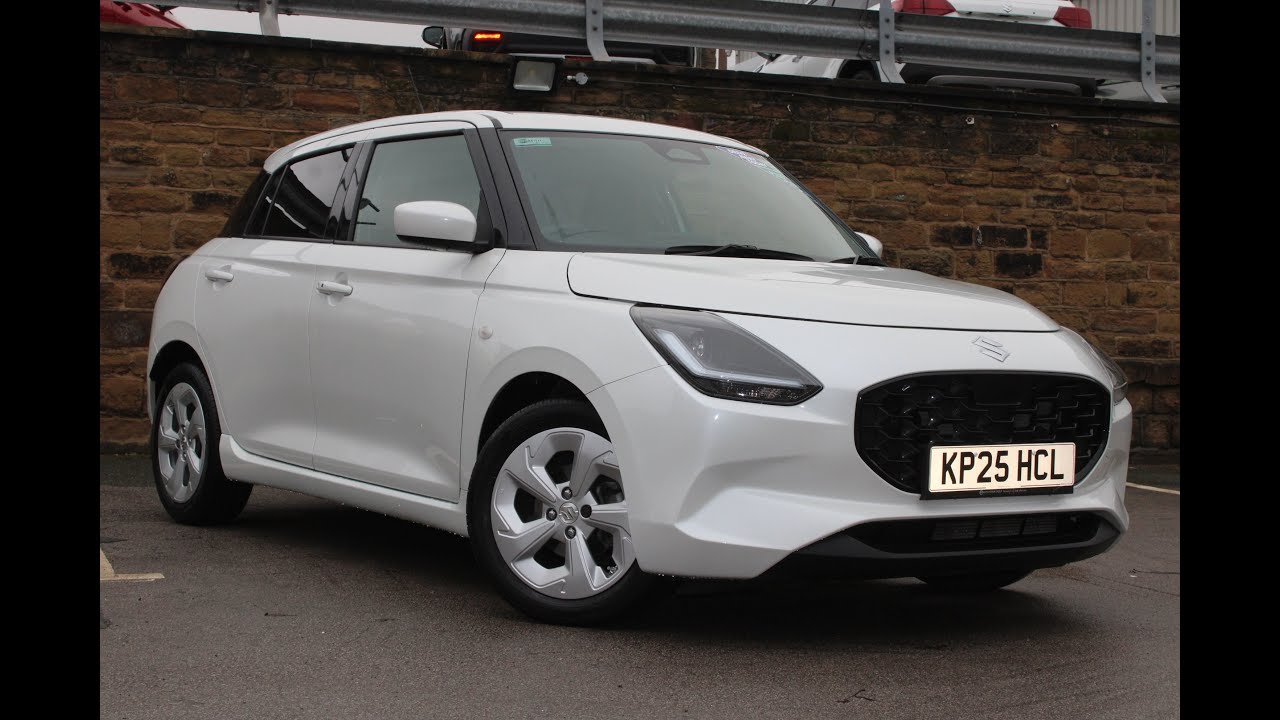 KM25 HCL Suzuki Swift Motion 1.2 MHEV 5dr Pure Pearl White 2025