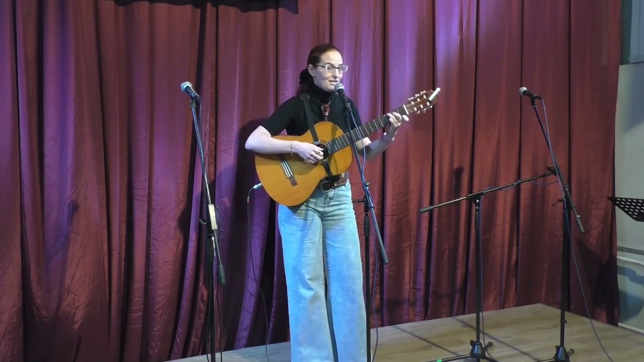 Светлана Бобкова - Сентиментальная песня о крокодилах (сл. А. Алексеева, муз. Л. Чинарева)