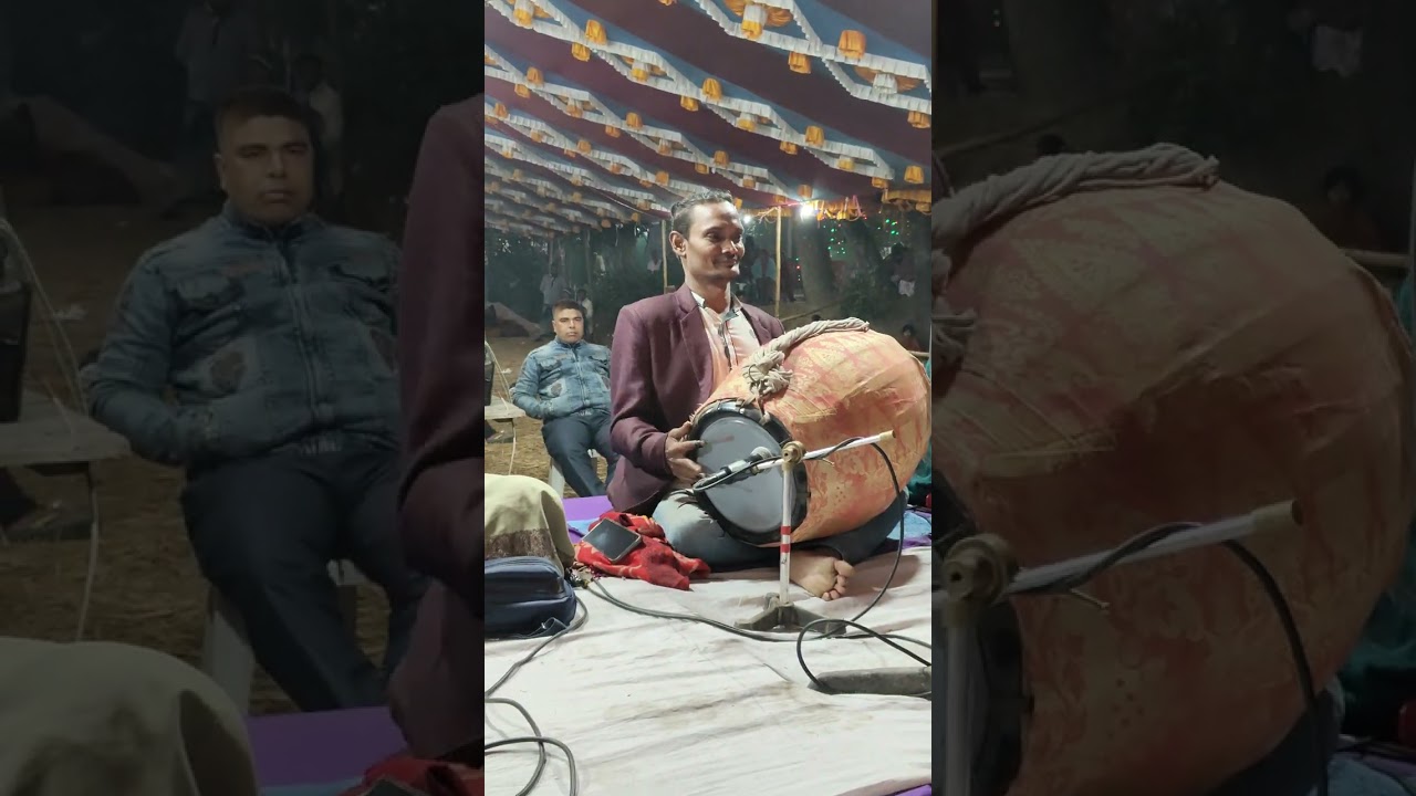 বাংলাদেশের ভাইরাল ঢুলী রুকন বাজানোর ভাব দেখলে আপানারো ভাব চলে আসবে।