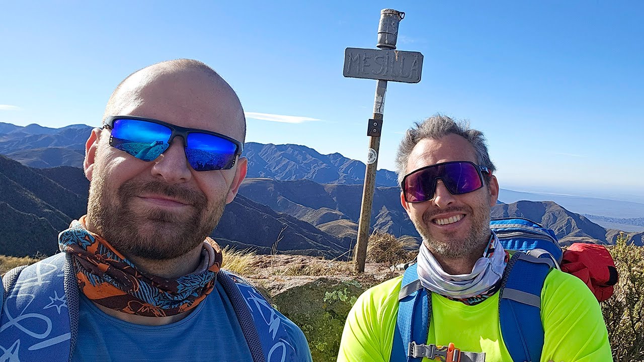 ¡Subimos los Cerros ÁSPERO y MESILLA contra el viento ZONDA !