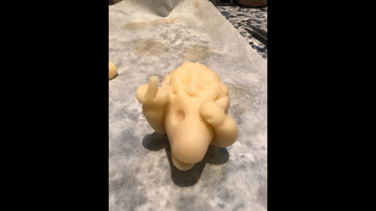 Wie man einen Igel aus Marzipan modelliert