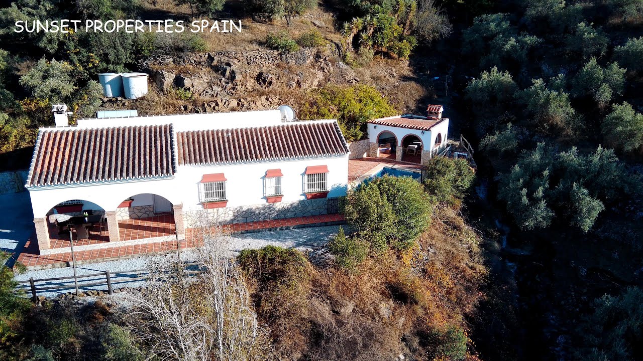 **RESERVED** Overhead video - Modern villa - 3 beds, 2 baths, pool & BBQ area - Competa, Malaga