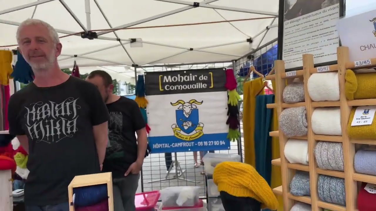 Woolhouse - Rundgang auf den Abendmarkt in Pont Croix mit Mohair stand :)