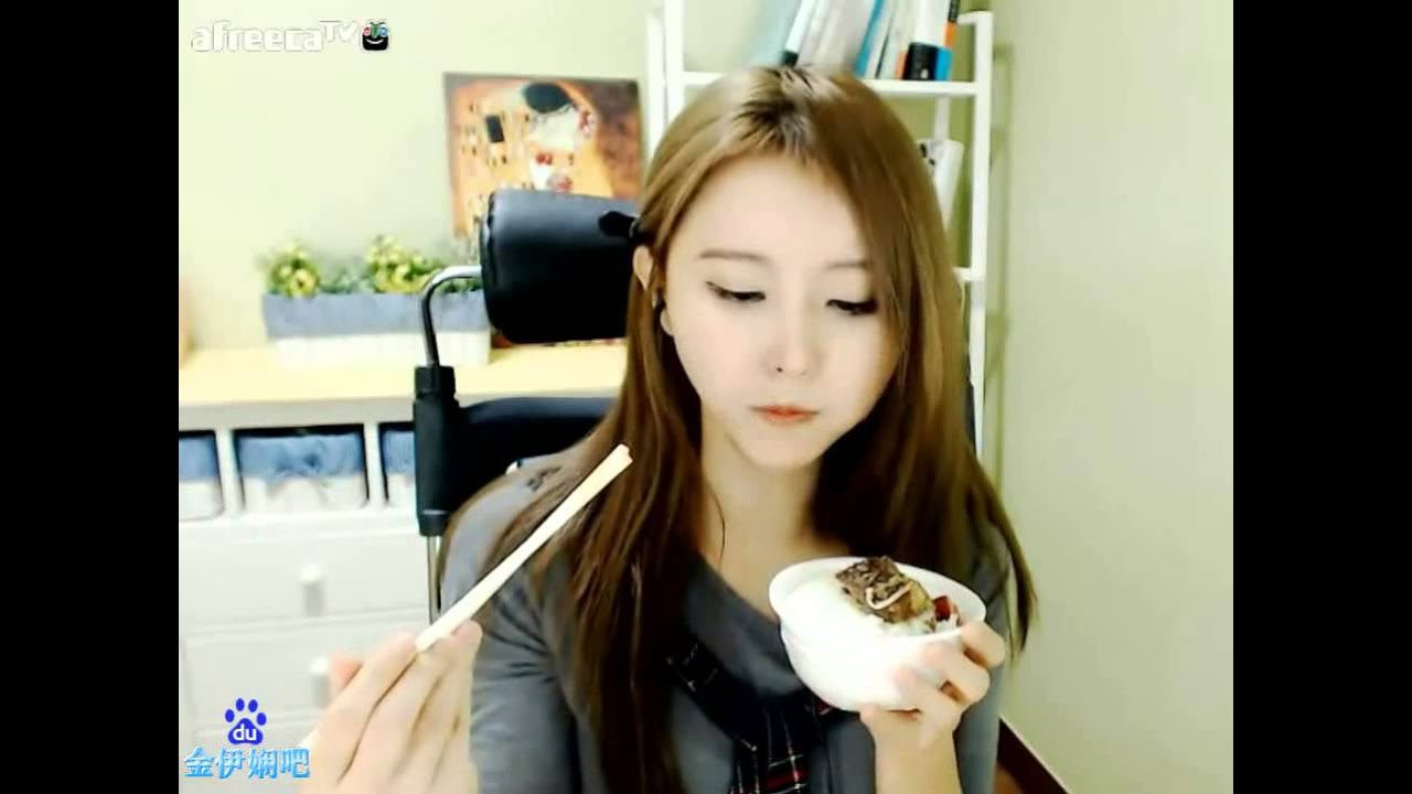 leeumi 李由美 이유미 윰댕♡20130909 소갈비 ㄲ ㅑ 맛이겠다!!