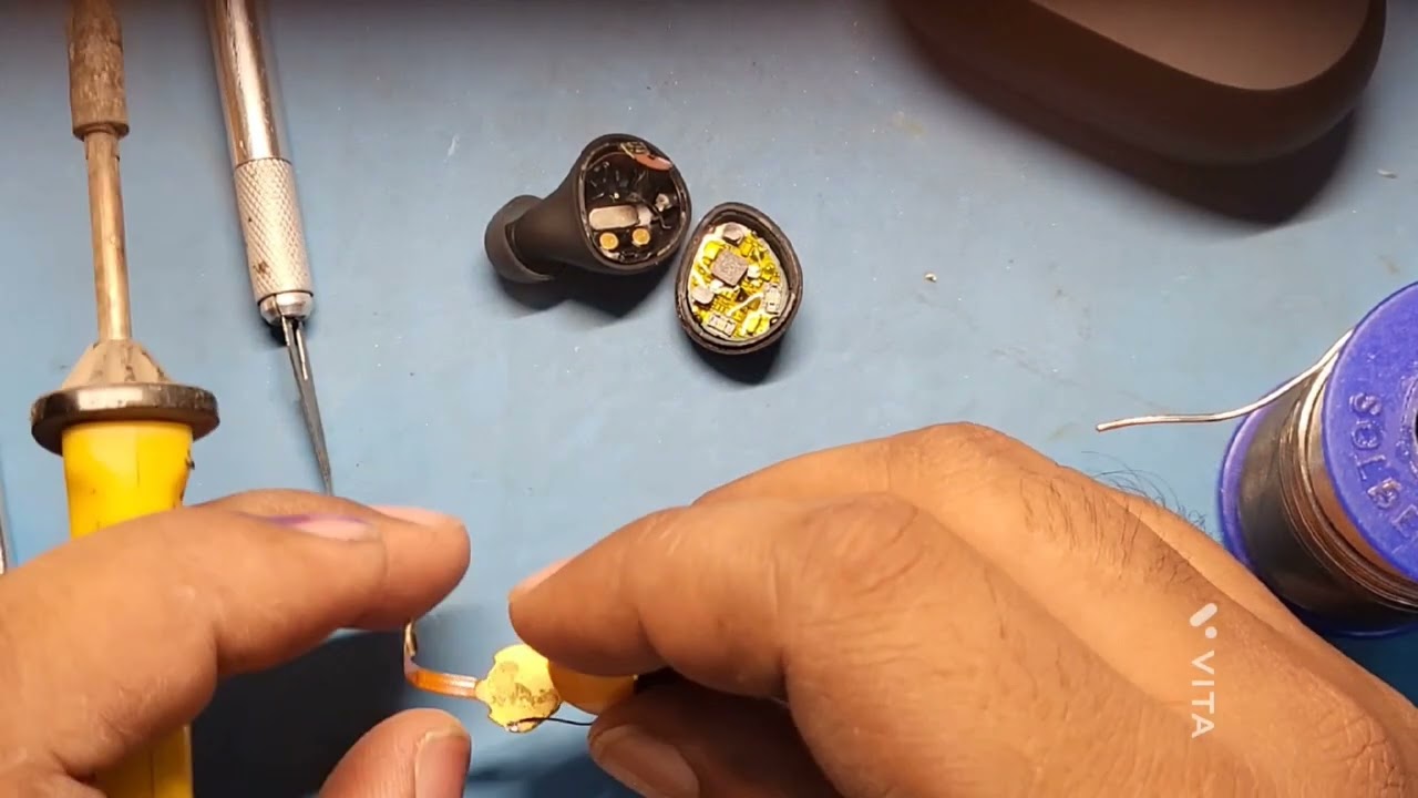 jabra elite 7 active left side repair #viralvideo #repair #jabra elite 7 active