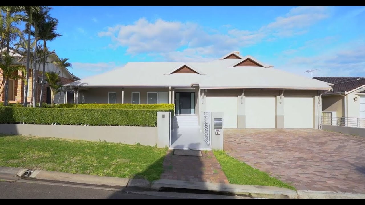 16 Withers Place Abbotsbury 2176