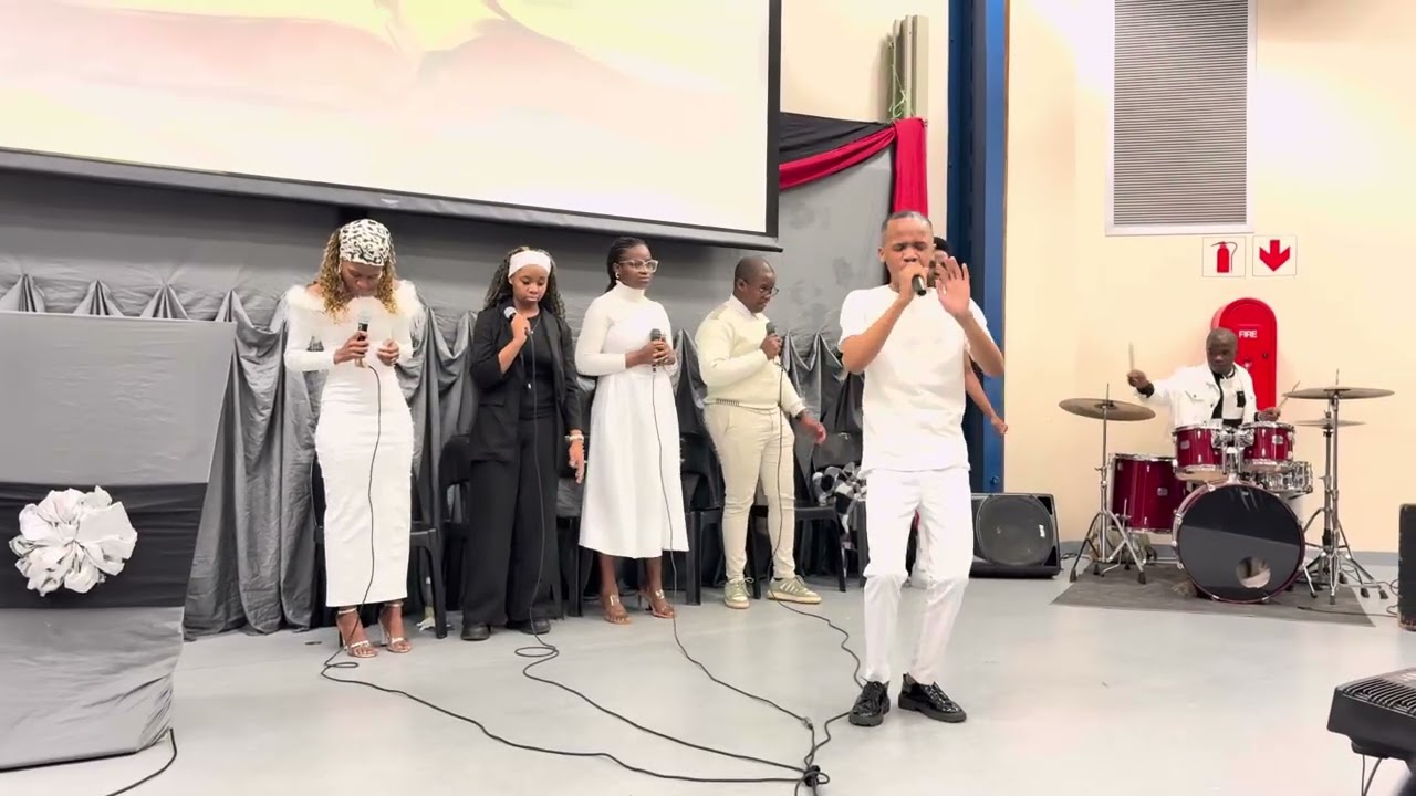 Mphathiseni Dube - Every knee shall bow and every tongue shall confess that Jesus Christ is Lord ❤️🔥