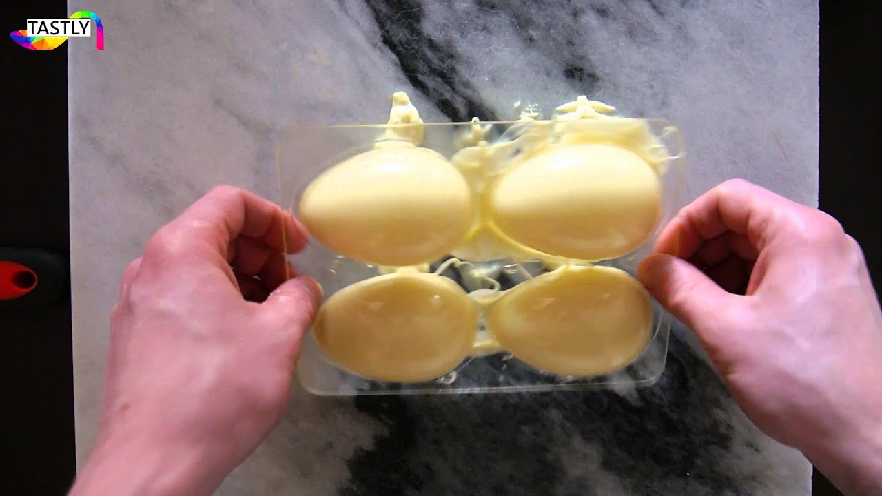 Zelf Paaseitjes maken van witte chocolade - stap voor stap