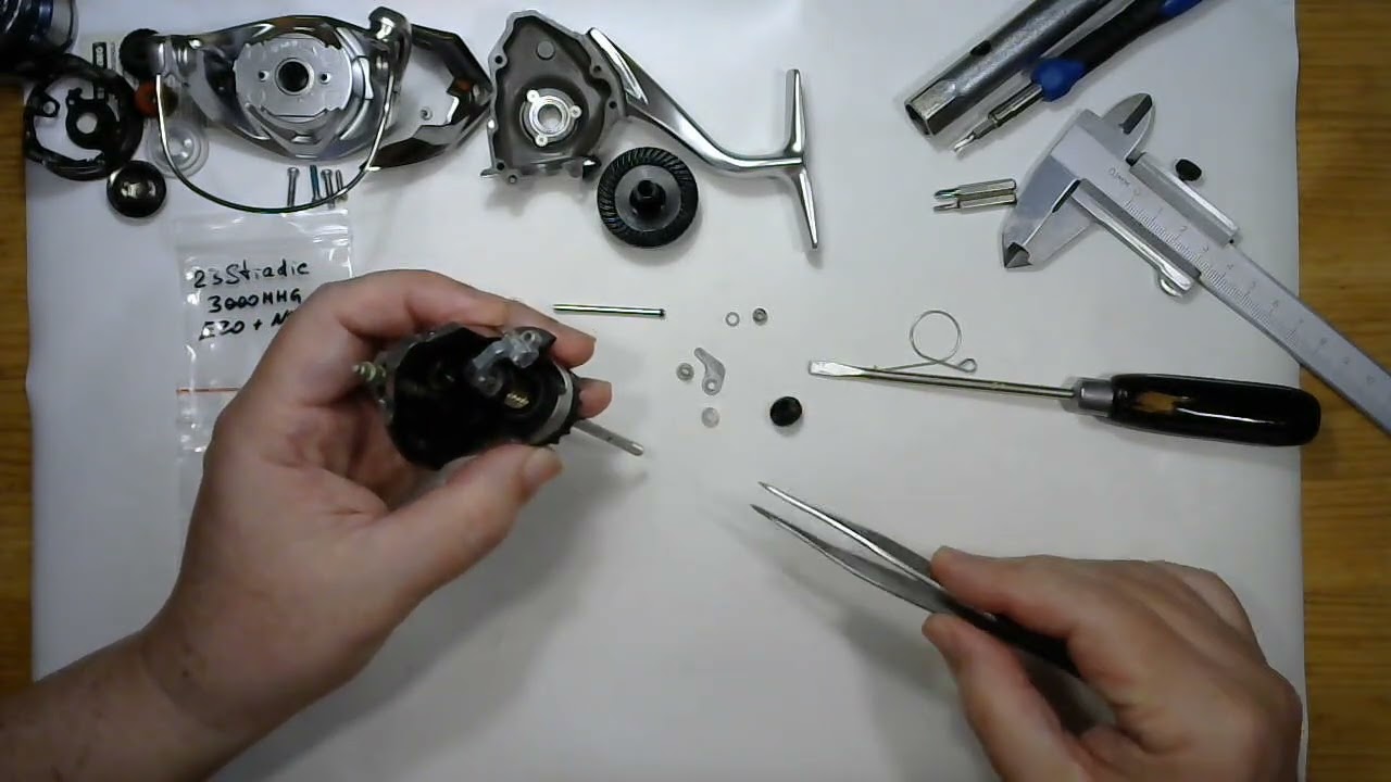 Катушка Shimano 23 Stradic 3000 - второй подшипник на бесконечный винт.