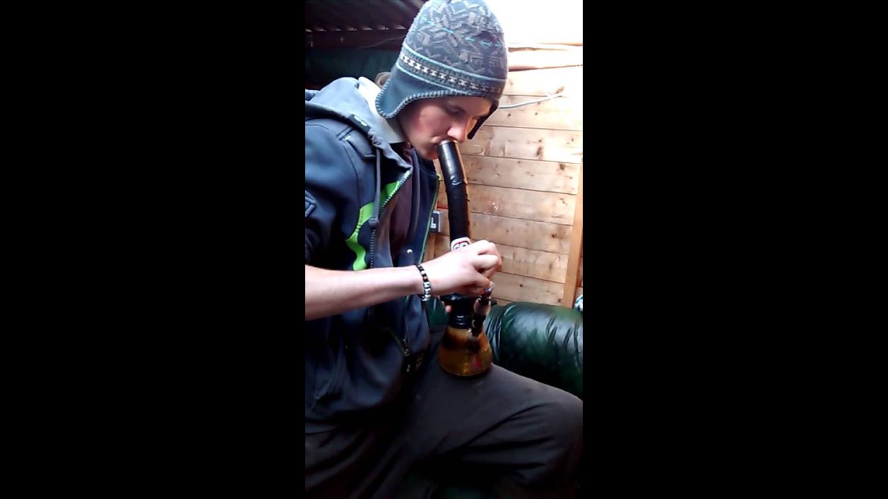 Scorpion pipe bong rip