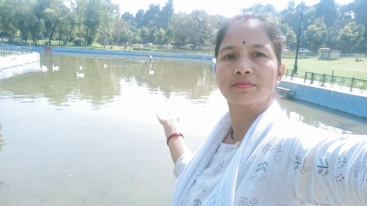 ट्रेफिक के कारण पहुंचे स्कूल आधा घंटा लेट।। Video - 54 #india #travel 