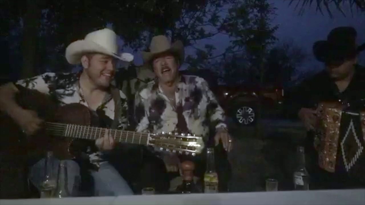 Lalo Mora - Tres Vueltas (Desde El Rancho)