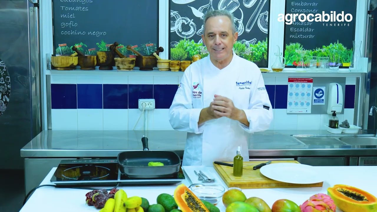 Recetas de Tenerife - Aguacate asado y ahumado en su propio aceite por el chef Pablo Pastor
