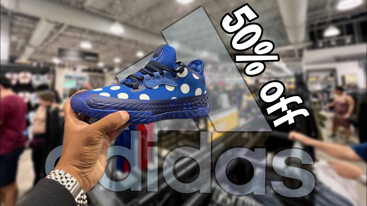 Visiting the BIGGEST ADIDAS Outlet in America 🇺🇸!!!