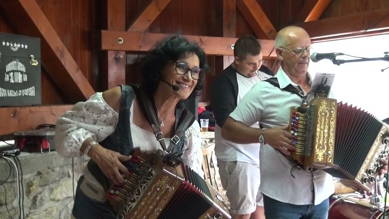Setkání harmonikářů a heligonkářů v Záblatí / Řepešíně - Veselé heligonky a Chlapci z Moravy