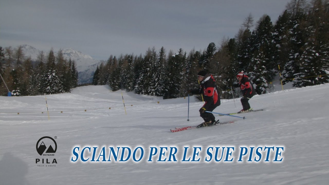 Pila sciando per le sue piste