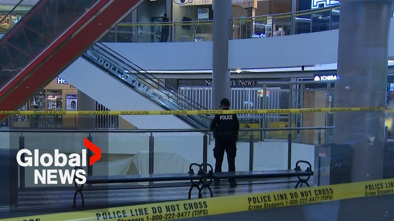 Man dead after falling from escalator at Toronto mall