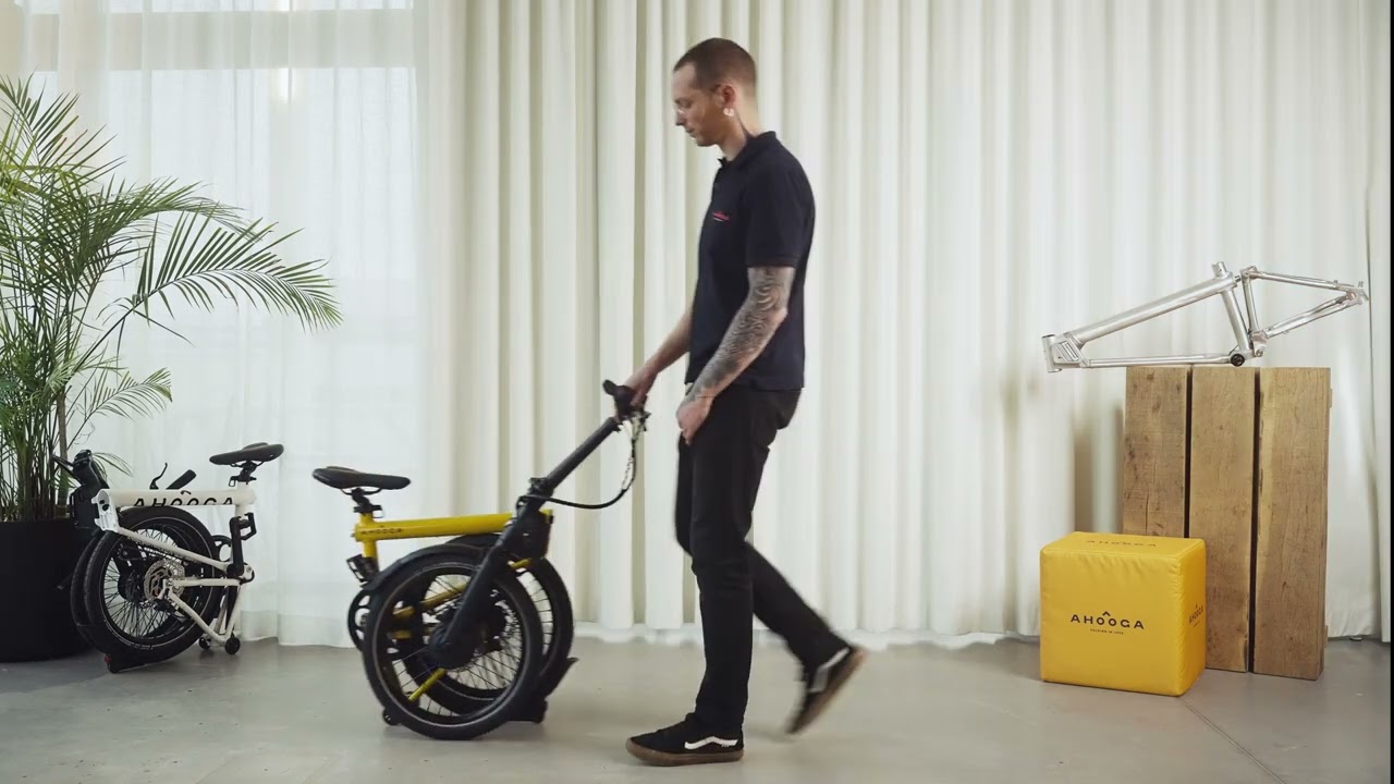 AHOOGA MAX: how to SWOOSH - the signature&nbsp;Fold