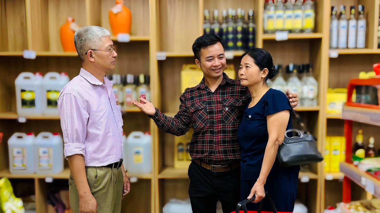 The Moment CEO David Introduced the Man to His Mother, an Unbelievable Truth Was Revealed