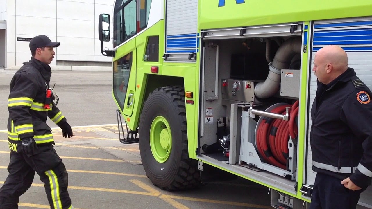 ARFF Training, Global Striker Triple hose lay